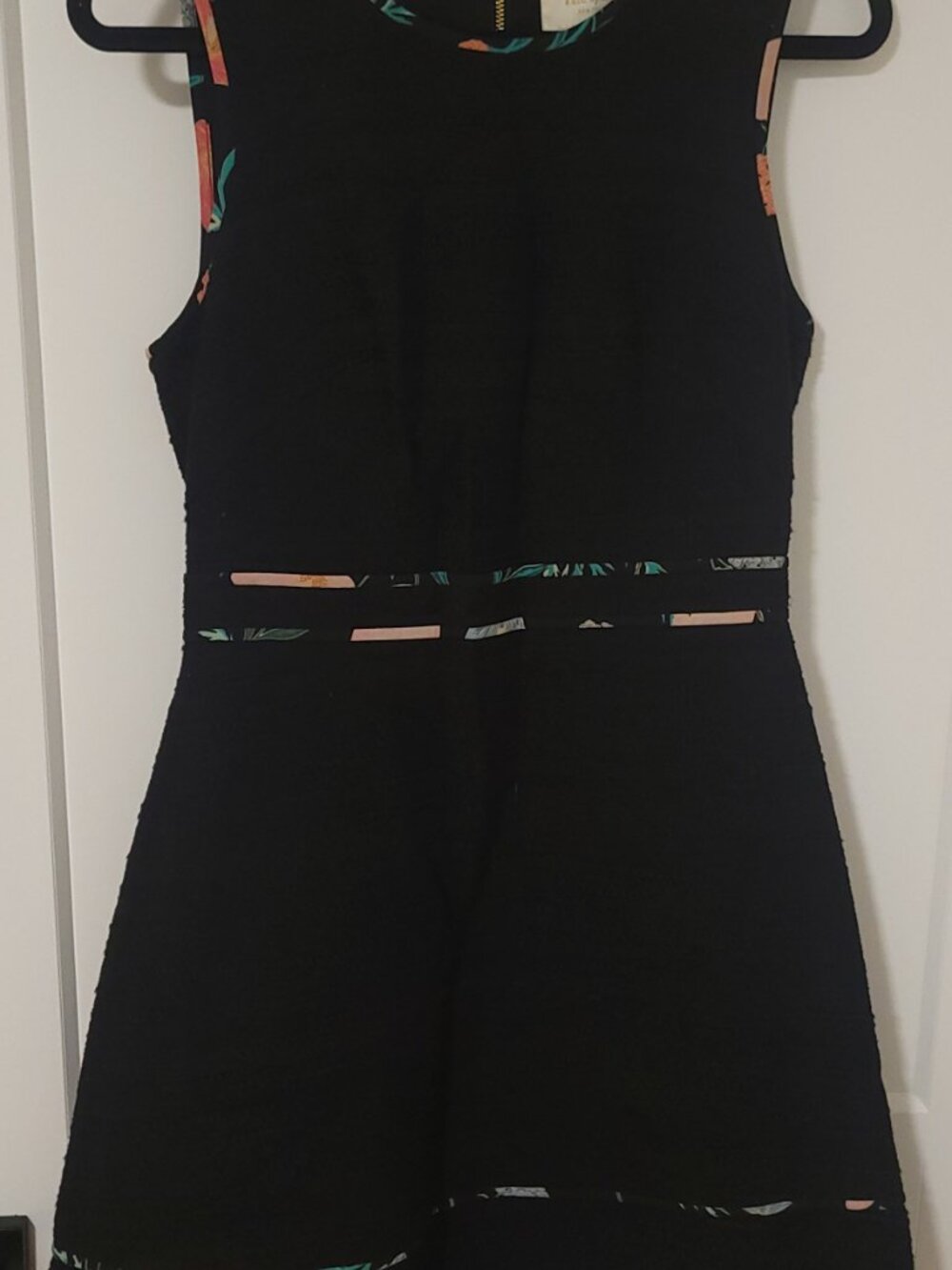 Kate Spade Blossom Trim Tweed Fit & Flare Dress - Black & Floral - Size 4 NWT - Picture 2 of 4